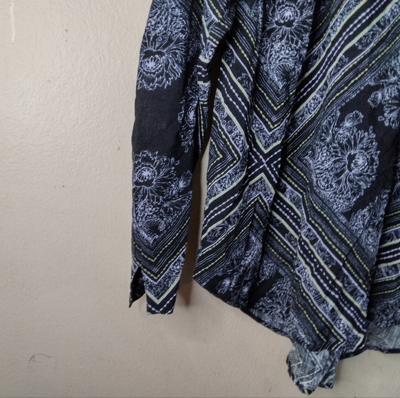 Free People Black Walking on a Dream Tunic Blouse Size S - Picture 6 of 14